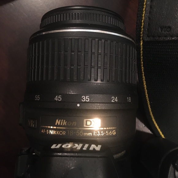 Nikon d3100 Nikkor 18-55mm  3.5-5.6G Charger - Picture 3 of 7